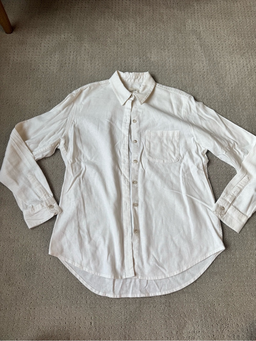 Universal threads linen button down size XS